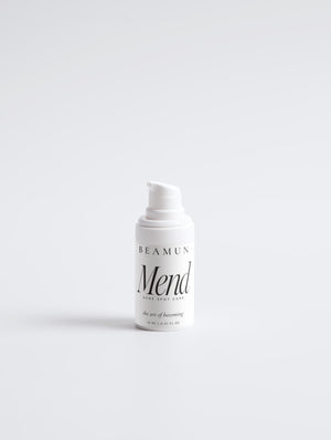Mend acne spot care, 15 ml white pump bottle, front view