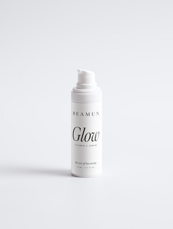 Glow vitamin C serum, 30 ml white pump bottle, front view