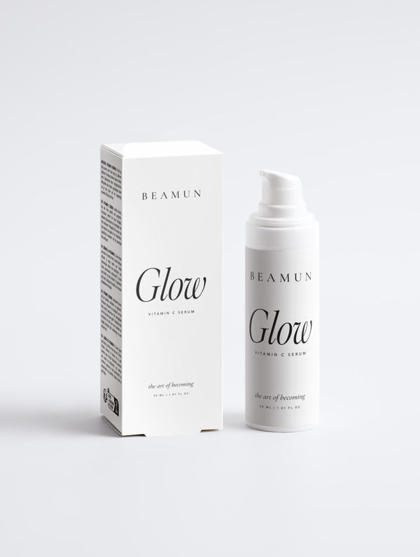 Glow vitamin C serum and its carton, front view